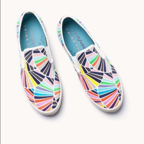 Trina Turk Shoes - Trina Turk X SeaVees Baja Coppelia Slip On Shoes